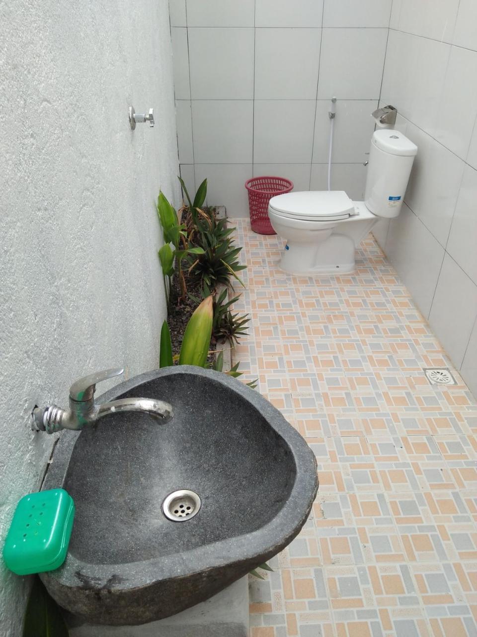 Chemel Homestay Kuta  Exterior photo